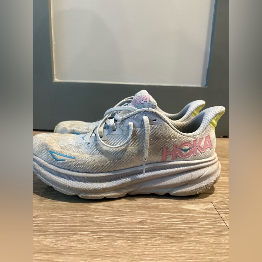 Hoka Clifton 9 Sneakers
